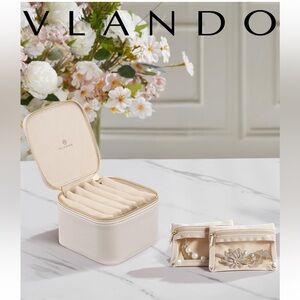 Cream Jewelry Travel Case with Pouches